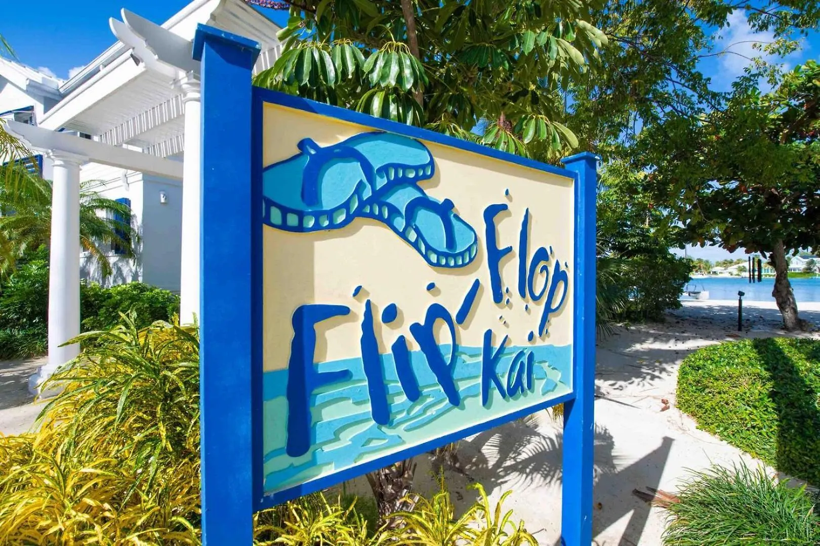 Flip Flop Kai - Family Beach House With Pool, Hot Tub, And Dock On Bio Bay Driftwood Village Каймановы острова
