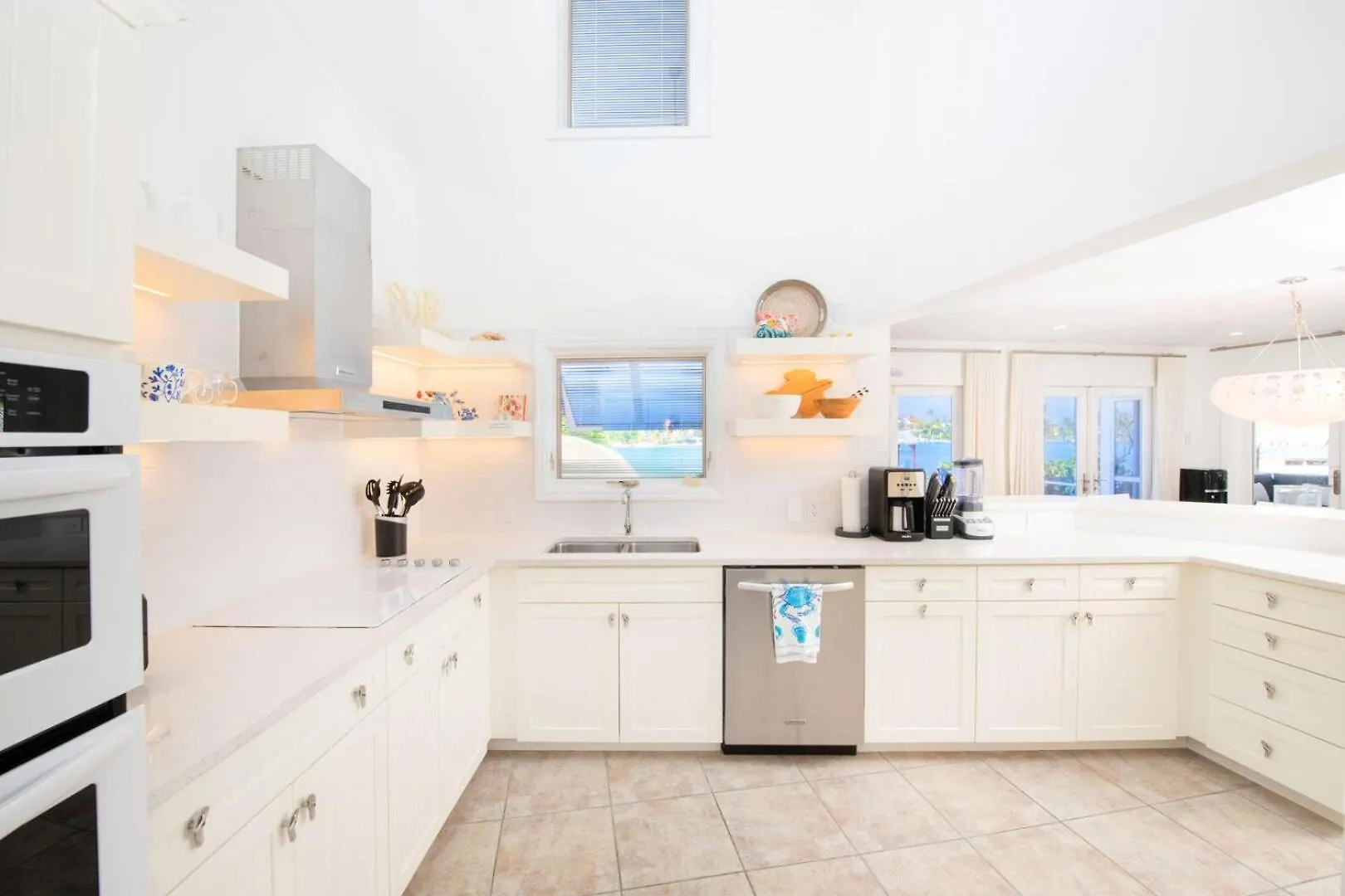 Flip Flop Kai - Family Beach House With Pool, Hot Tub, And Dock On Bio Bay Driftwood Village